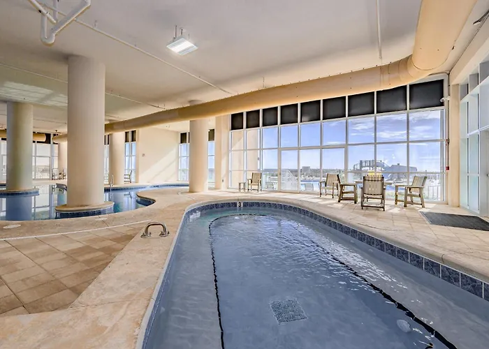 Phoenix Gulf Towers 901 Apartment